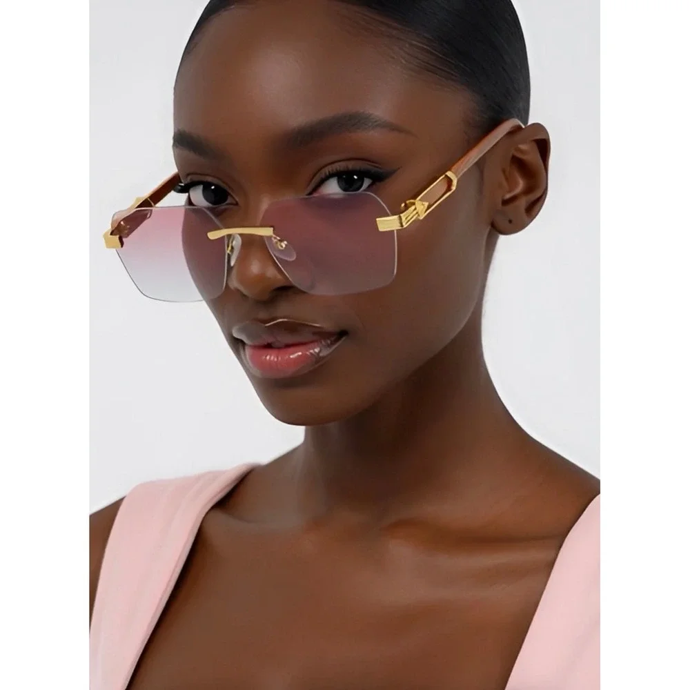 Classy Women Fashion Sunglasses‎ Female Square Gold Frame Trendy Eyewear Ladys